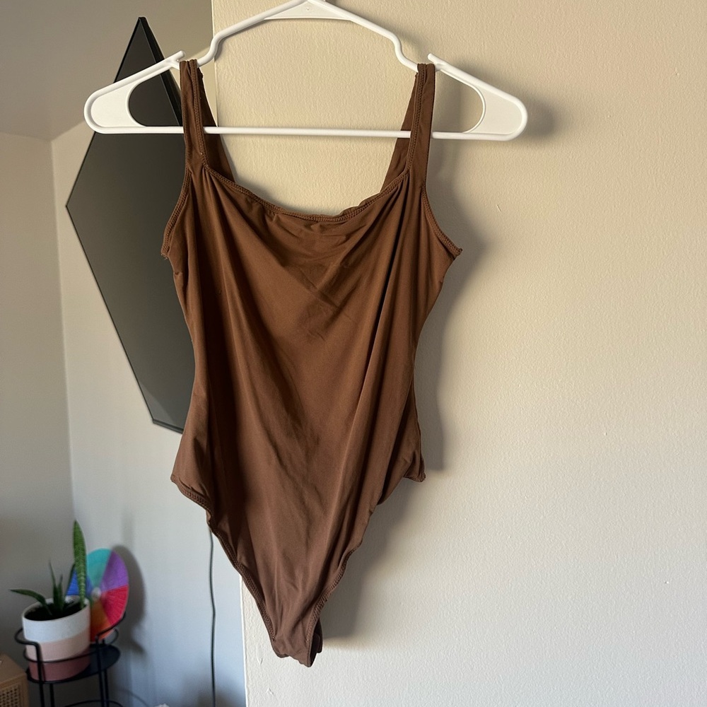SKIMS Brown Women's Top